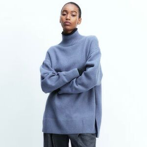 H&M Oversized Blue Turtleneck Sweater – Viral TikTok Style